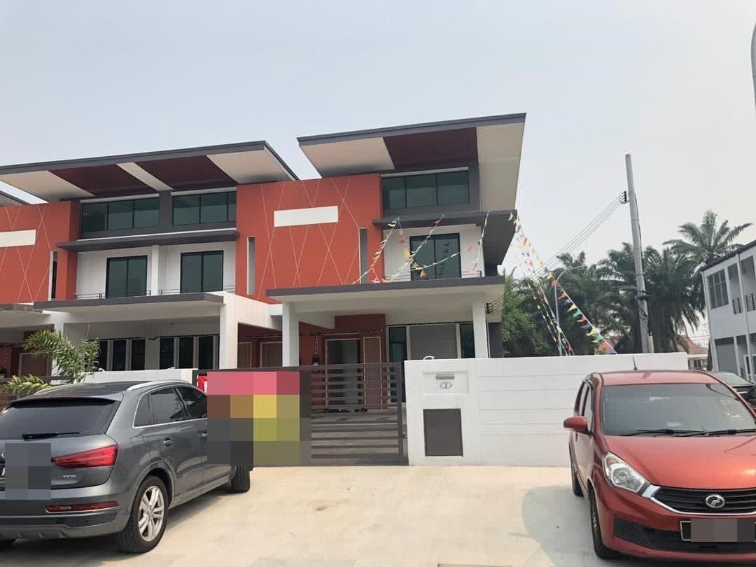 DOUBLE STOREY, CORNER LOT MERU, KLANG
