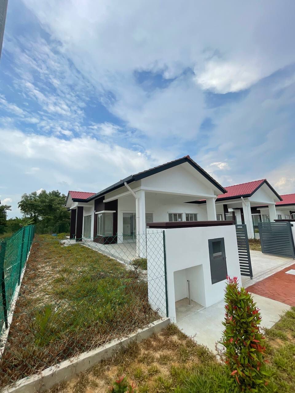 Rumah Baru Single Storey Semi D S29 Shah Alam - photo 2