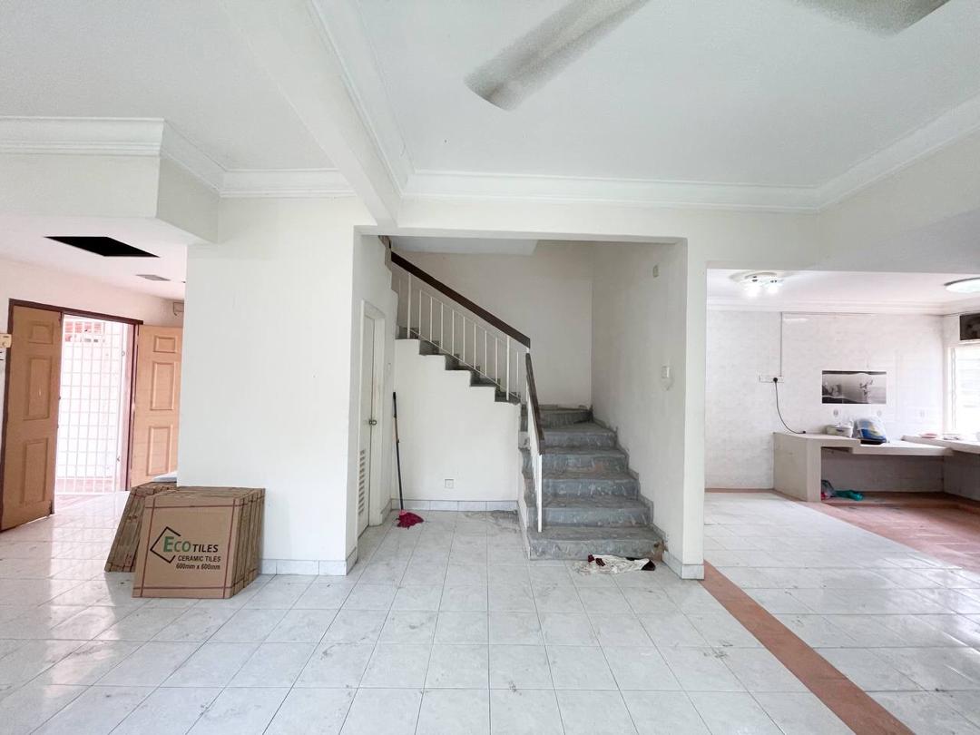 3 Storey With Extra Land Tmn Aman Putra Puchong - photo 9