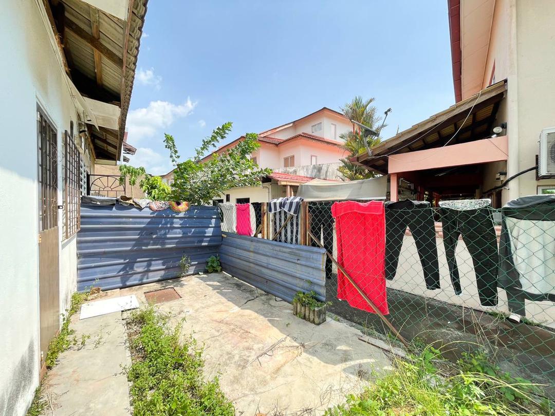 3 Storey With Extra Land Tmn Aman Putra Puchong - photo 11