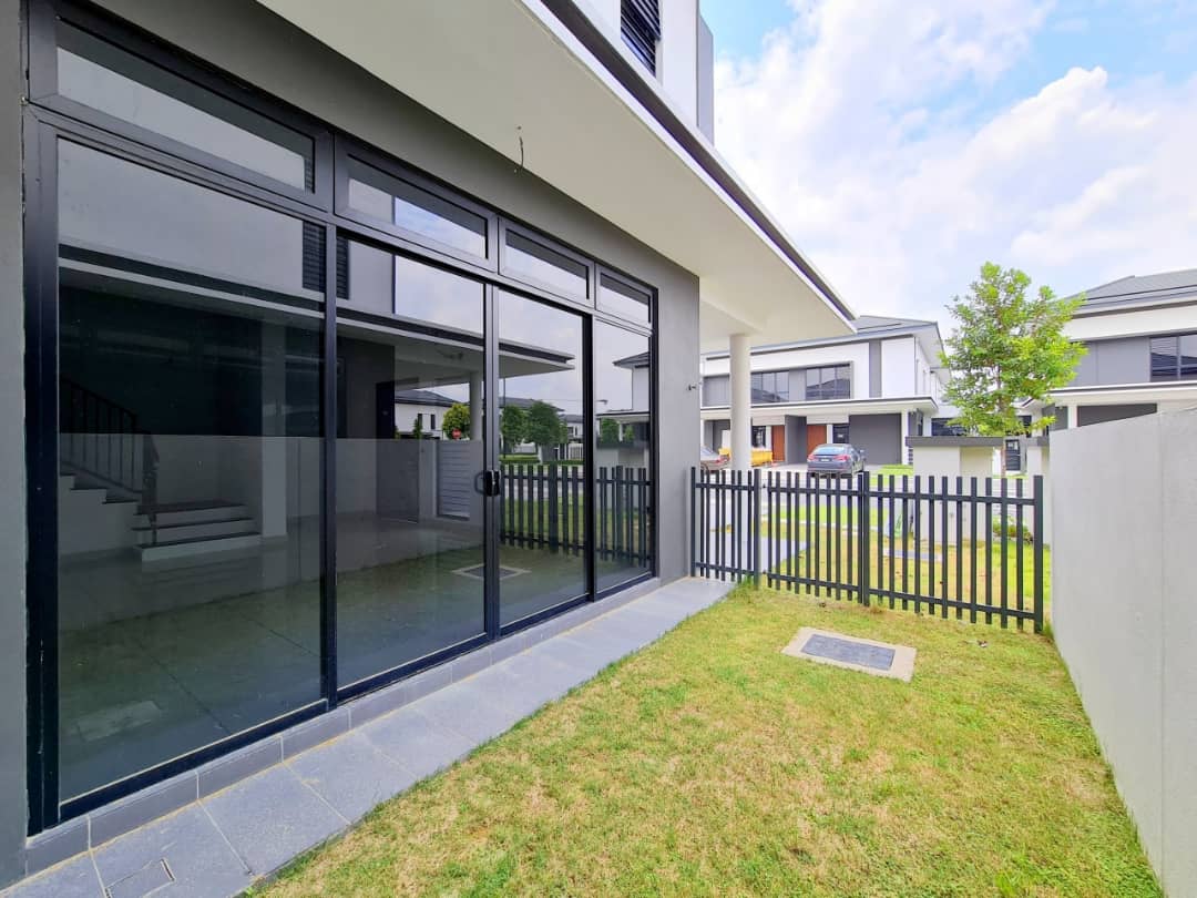 2Storey Garden Homes Dremien Setia Alam - photo 2