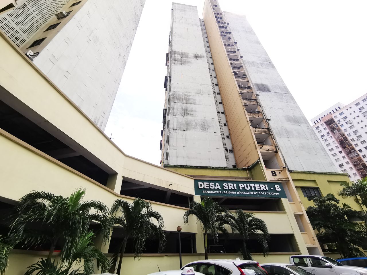 CORNER UNIT APARTMENT DESA SRI PUTERI B - photo 1