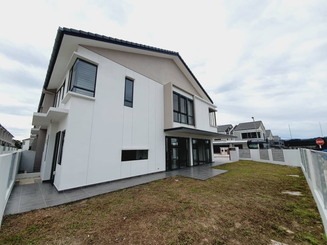 DOUBLE STOREY TERACE ELMINA GREEN WEST,DENAI ALAM - photo 2