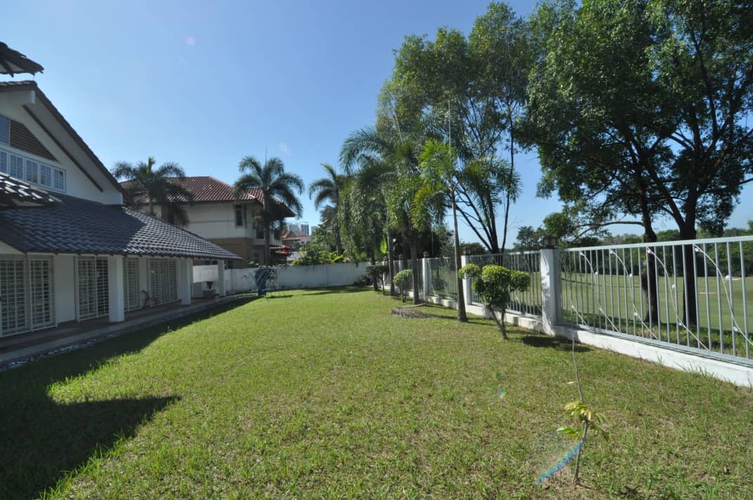 One Half Storey Bungalow Impian Golf Country Club - photo 2