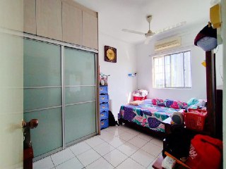 Cemara Apartment  Jln Sri Permaisuri 3 - photo 4