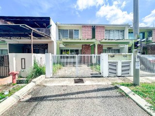 Double Storey Terrace Semenyih Parkland,Beranang - photo 1