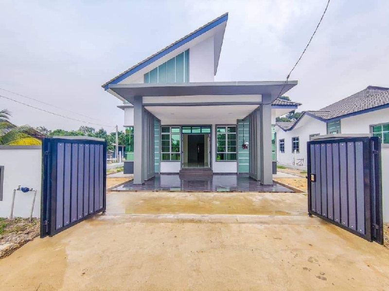 RUMAH BANGLO 1 TINGKAT