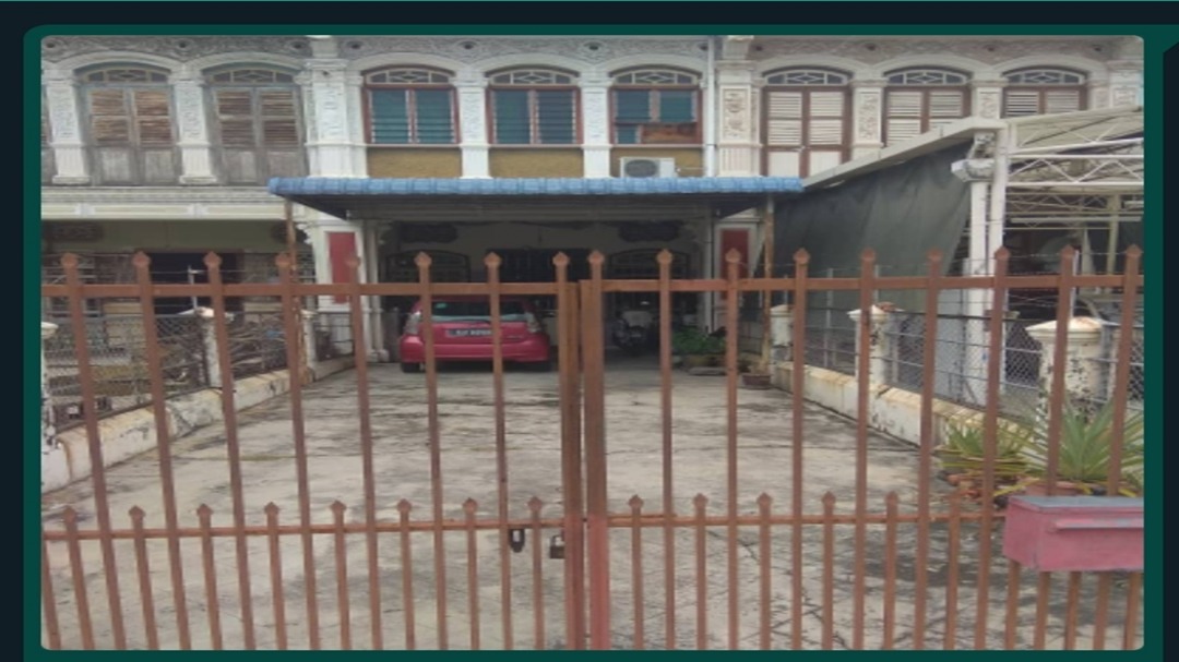 2 Storey Terrace Shop at Lebuh Macallum for Rent