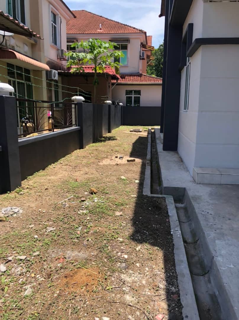 Seberang Jaya Taman Naluri 2 storey Semi D - photo 4