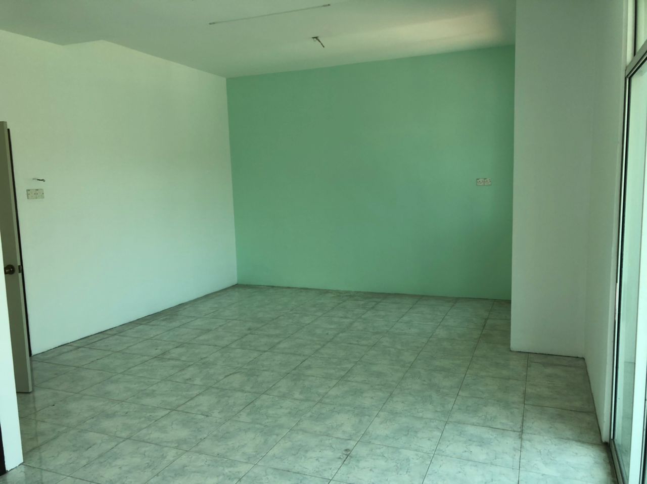 Seberang Jaya Taman Naluri 2 storey Semi D - photo 5