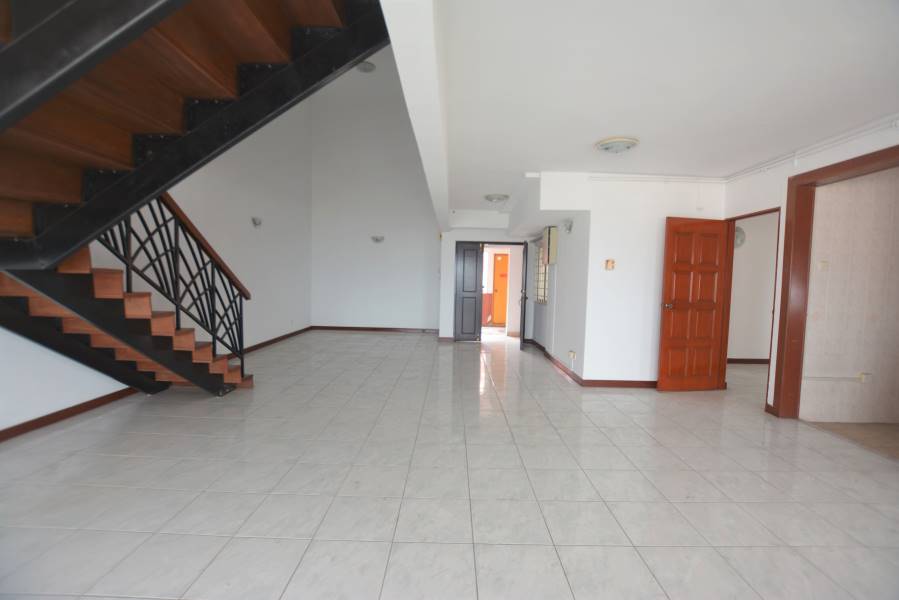 Sri Intan 2 Condominium - photo 5
