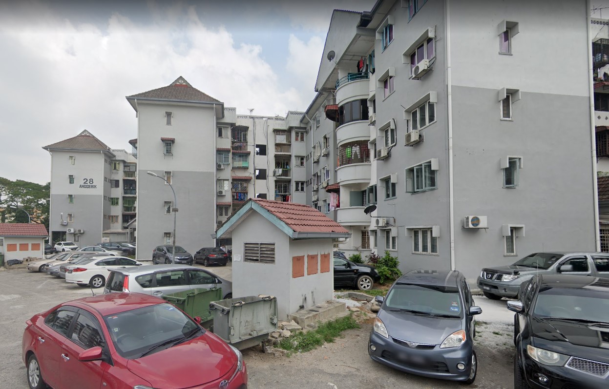 Below Market Apartment Taman Sungai Besi
