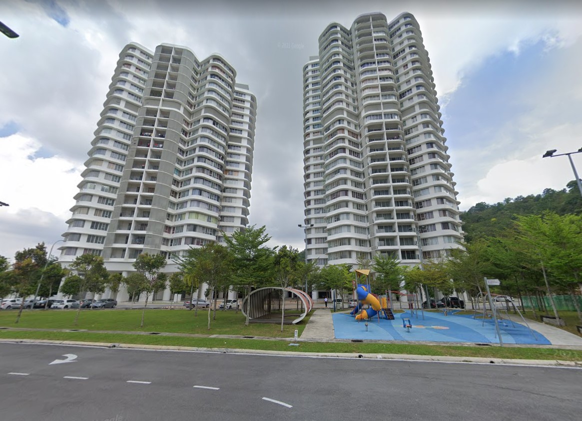 Bank Lelong Green Beverly Hills, Nilai