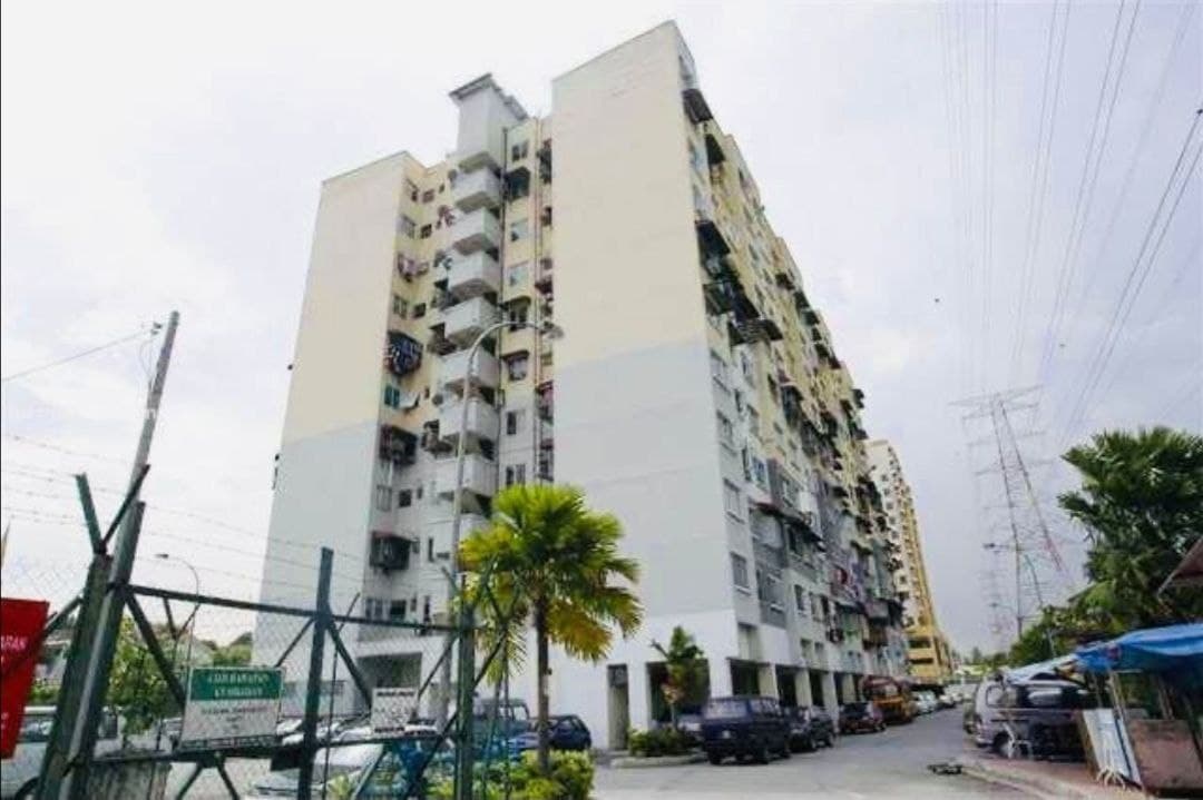 PANGSAPURI TAMAN SRI AMAN, PETALING JAYA - photo 1