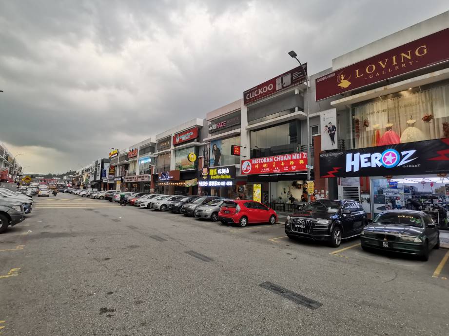 OFFICE and SHOPLOT CHERAS TRADER SQUARE - photo 3