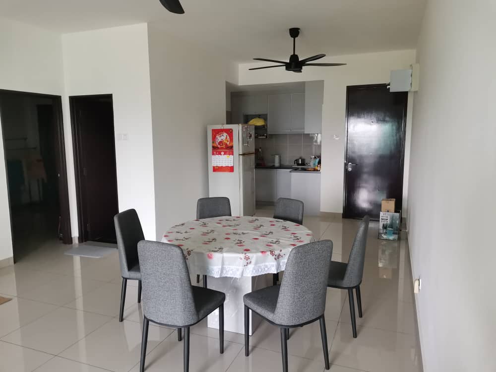 Zamrud Cheapest Rental Facing Swimming Pool Unit 3 - photo 1