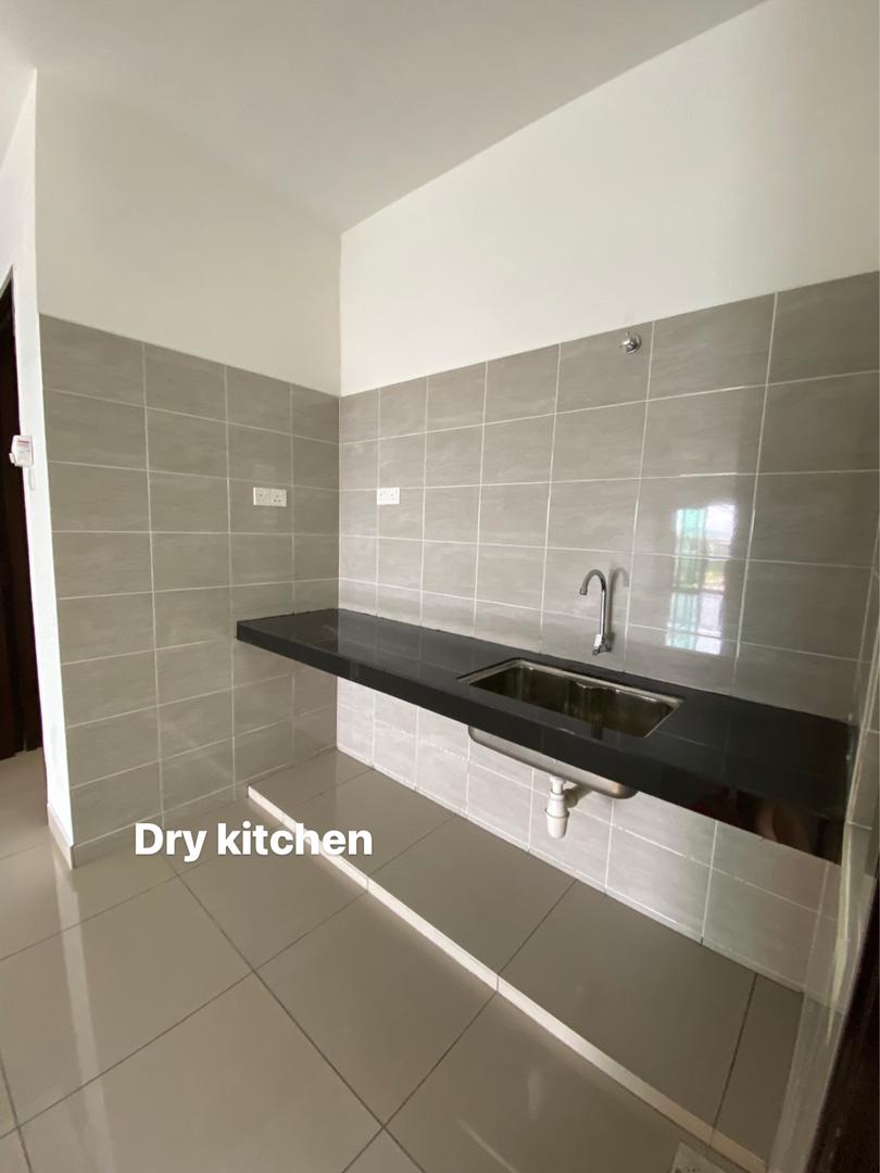 Zamrud Kajang KitchenTop 3r2b Cheapest Rental with - photo 3