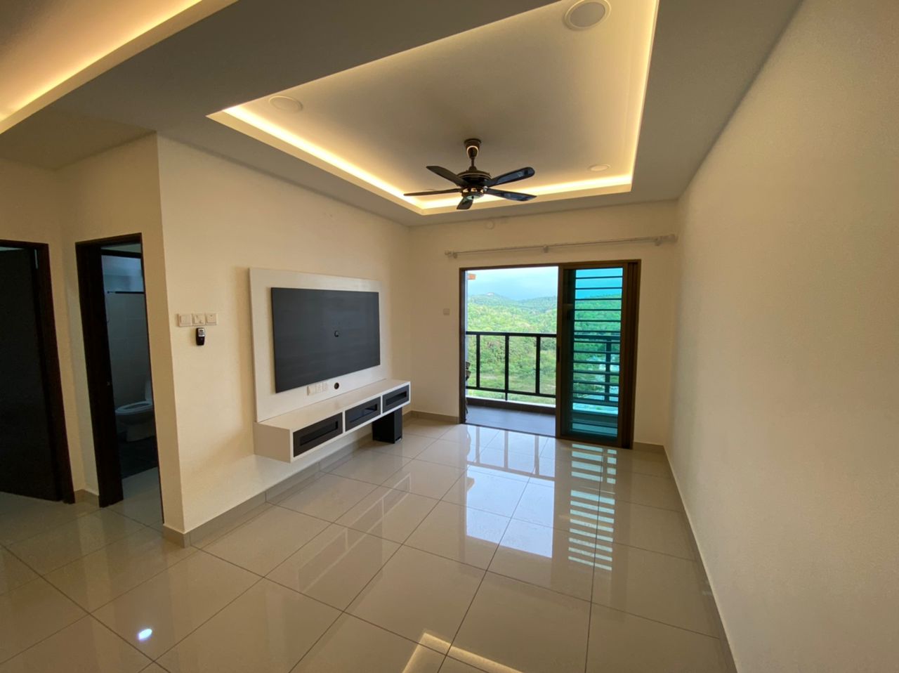 Zamrud Kajang Partly furnish 3r2b Cheapest Rental - photo 3