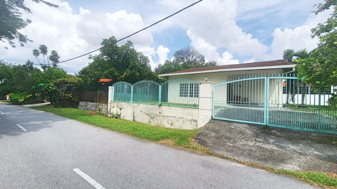 Single Storey Bungalow Taman Universiti, Kelana ja