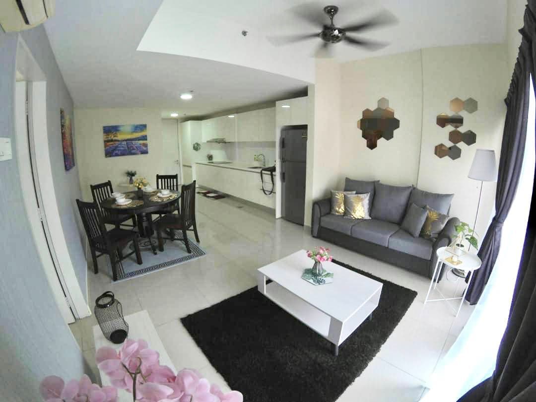 Unit 2Cp Fully Furnished Suria Jelutong bkt jeluto