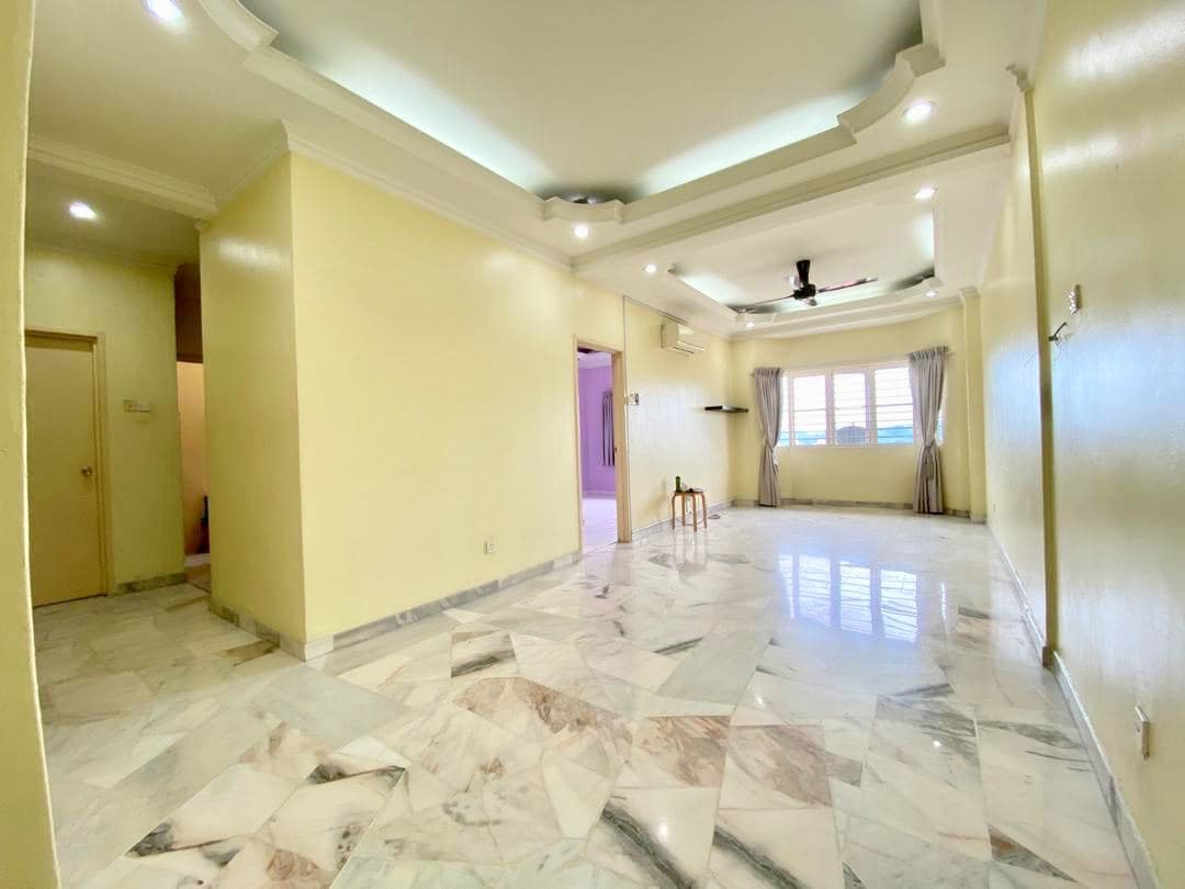 Danau Idaman Condo Taman Desa
