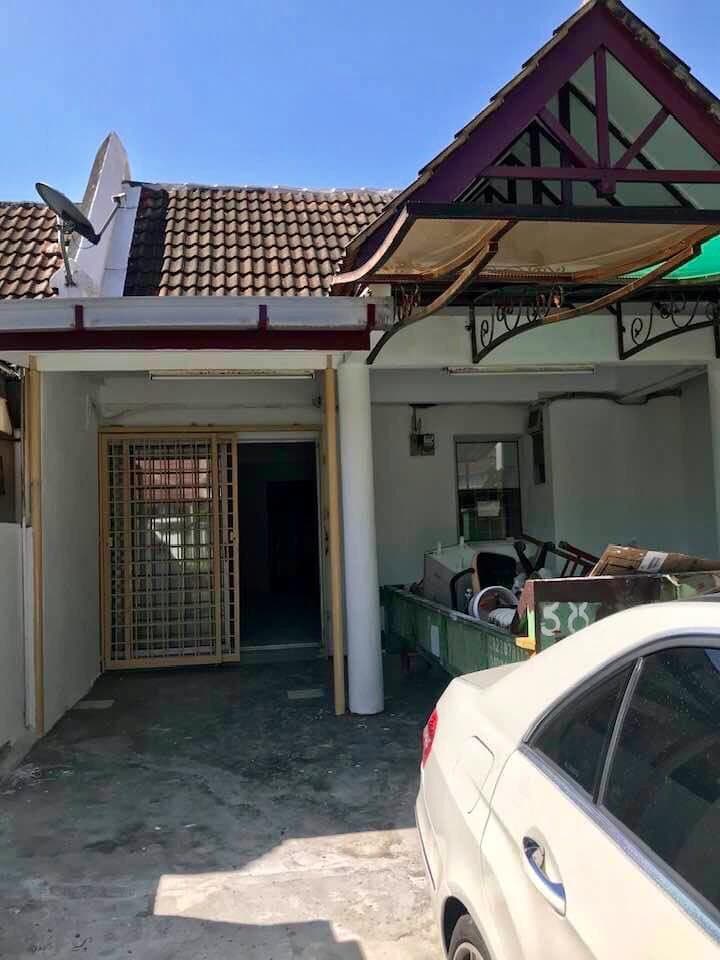 SINGLE STOREY TERRACE HOUSE AT BANDAR KINRARA 3