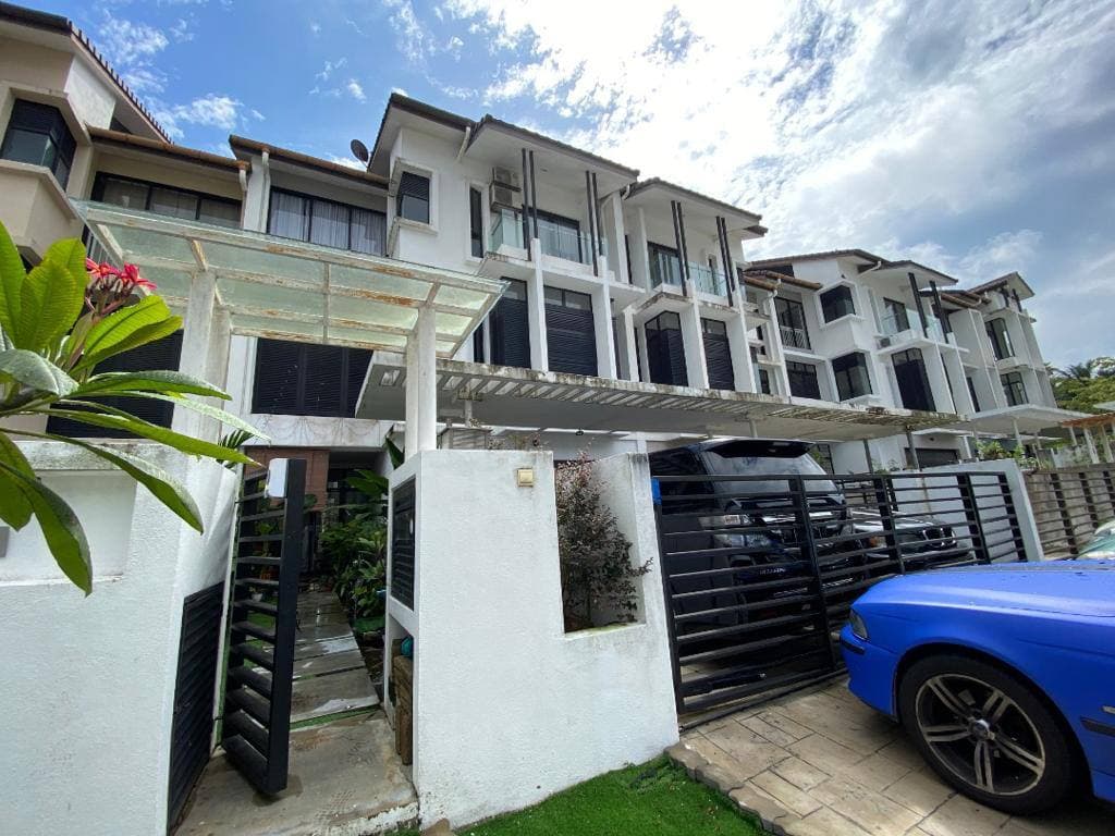MAPLE TERRACE Denai Alam  Shah Alam for SALE
