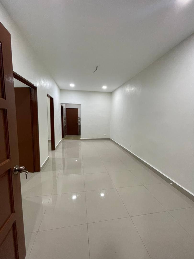 Flexy 1STY bandar Kinrara newly Refurbished BK1