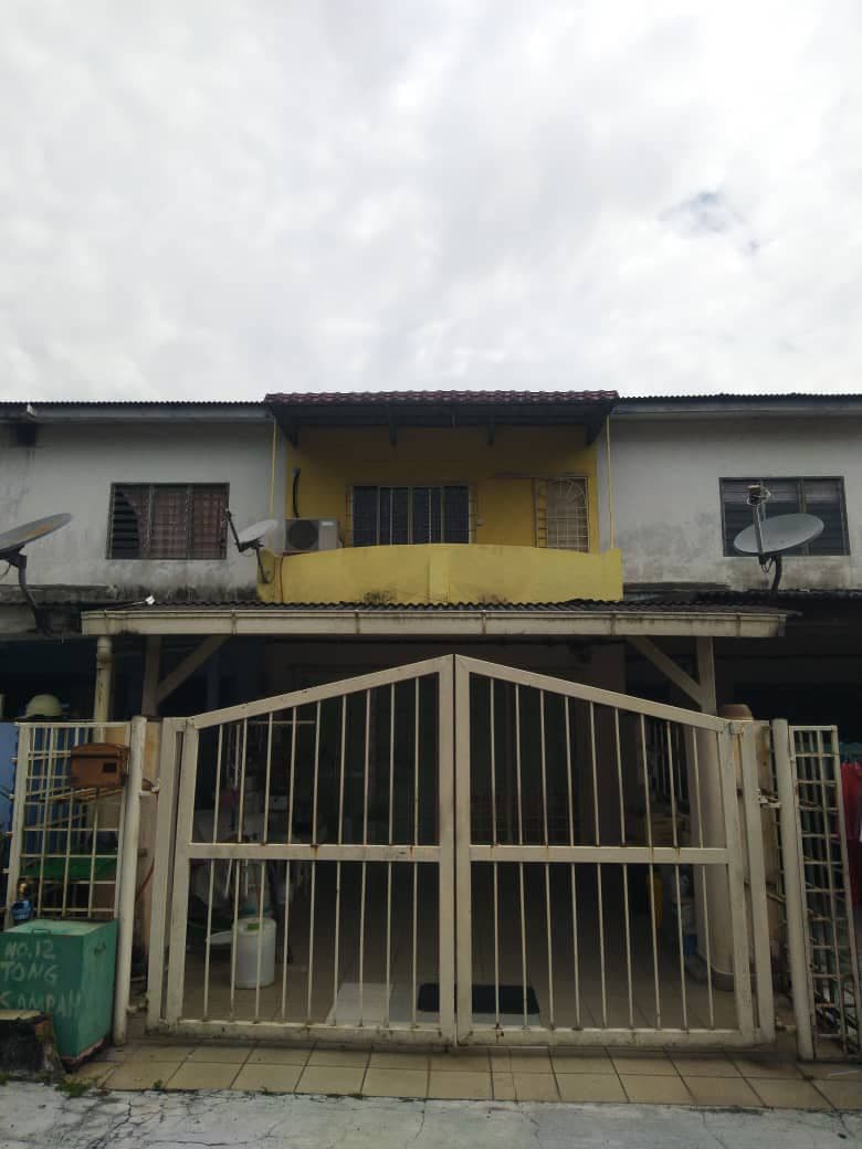 DOUBLE STOREY TAMAN IMPIAN EHSAN BALAKONG