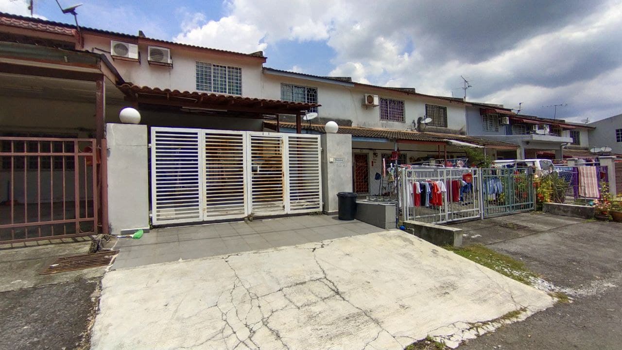 CUN Double Storey Taman Cheras Mas
