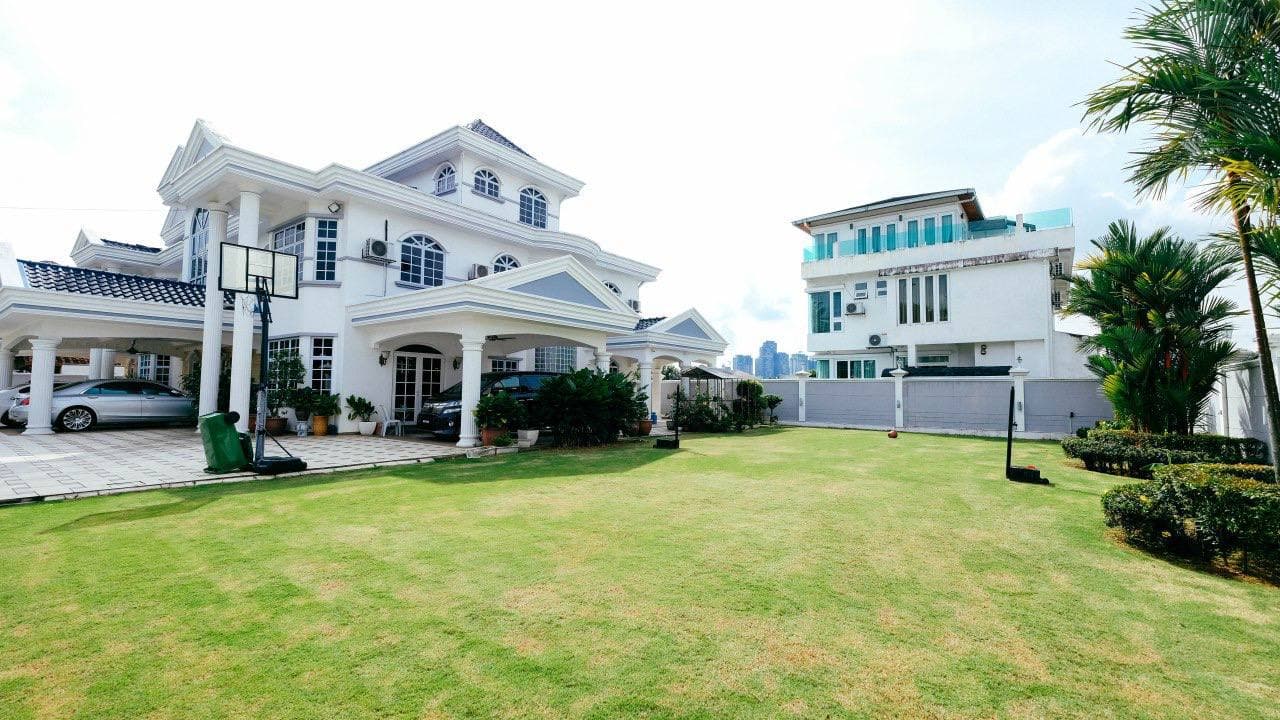 Bungalow Taman Setiawangsa double storey