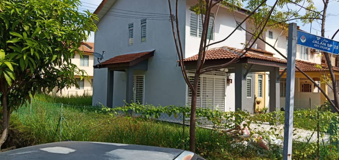 Corner Unit Double Storey Bandar Saujana Putra
