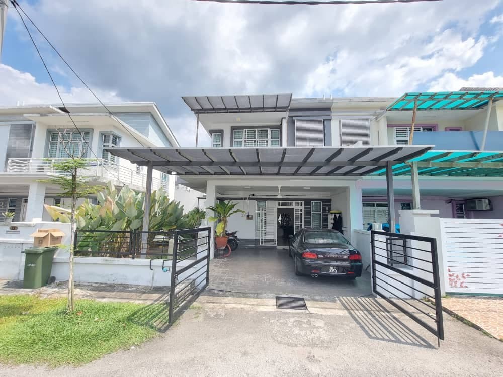 Semi-D Royal Ivory Bandar Saujana Putra 1815 sqft