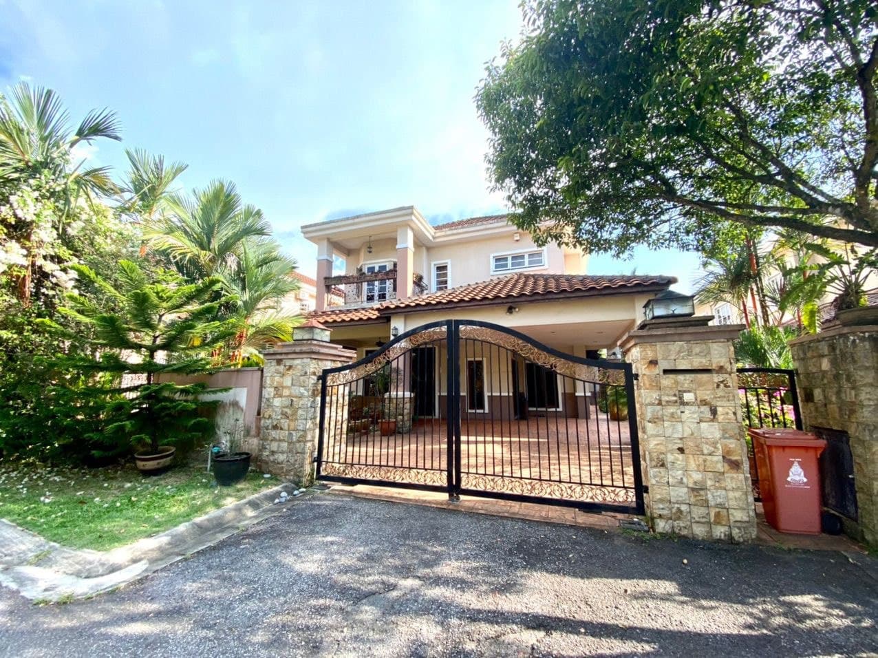 Bungalow DVilla Equestrian Seksyen 11