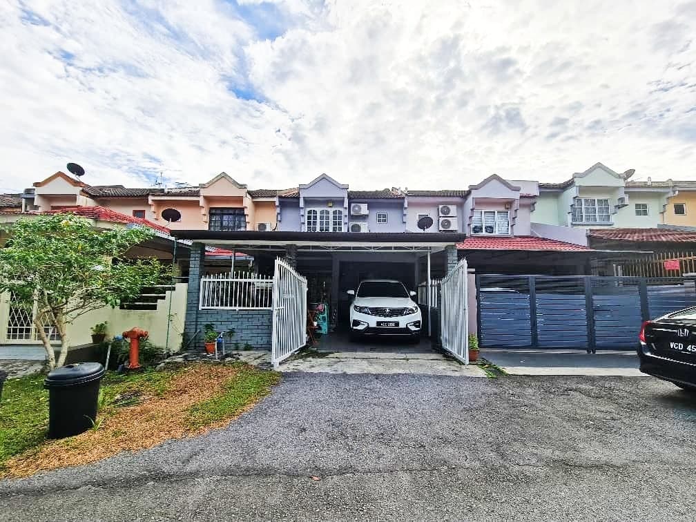 Double Storey Taman Pinggiran Batu Caves 1700 sqft