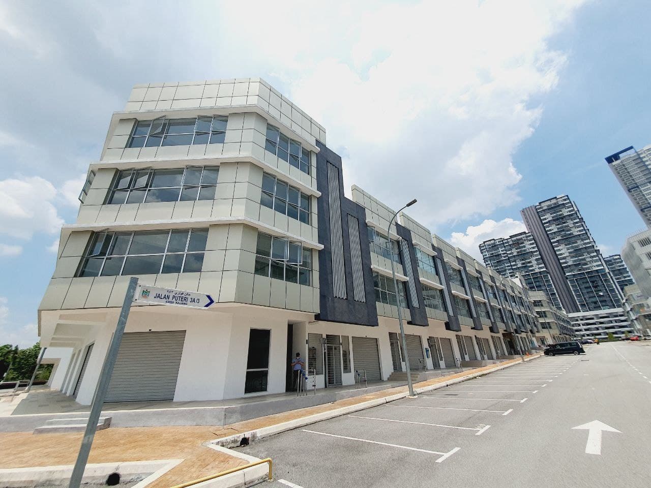 New Shoplot Bandar Puteri Bangi