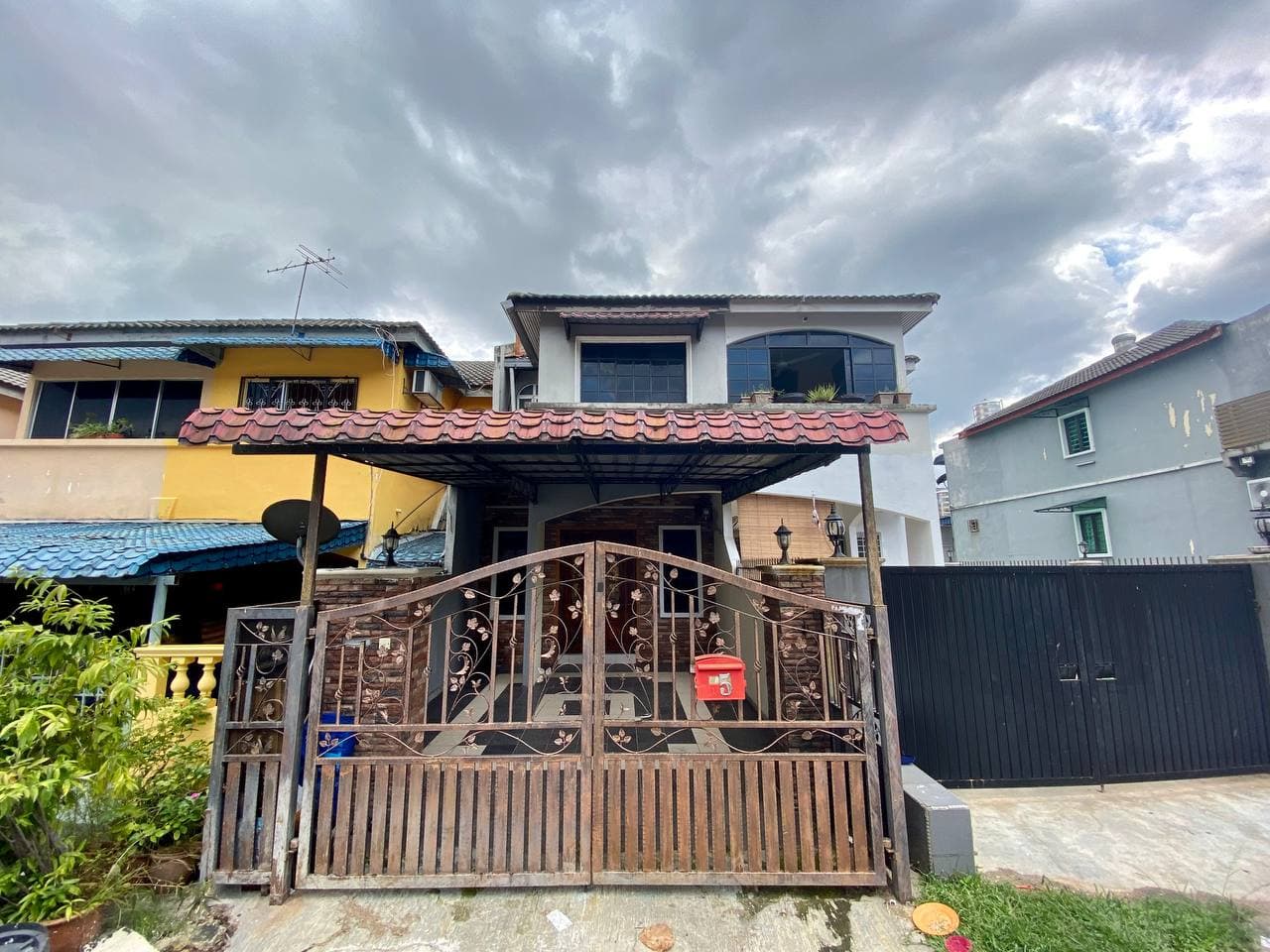 Double Storey Taman Sri Gombak