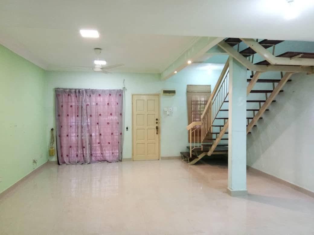 Double Storey Terrace House Bandar Saujana Putra