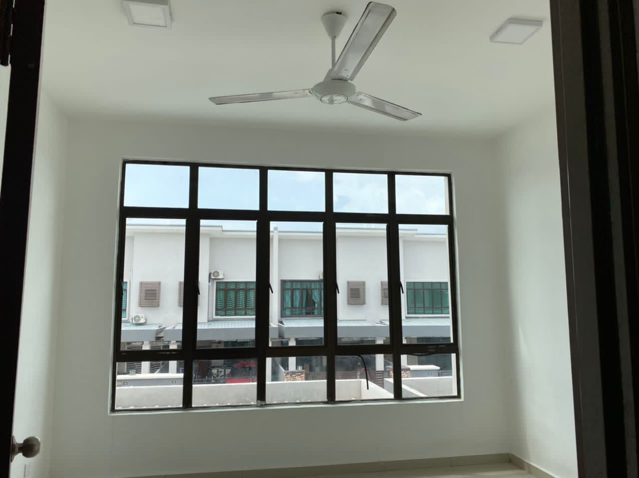 FREEHOLD Double Storey Jalan kebun Shah Alam - photo 8
