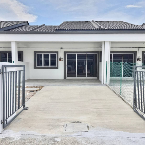 Single Storey Terrace, Taman Meru Damai Klang - photo 1