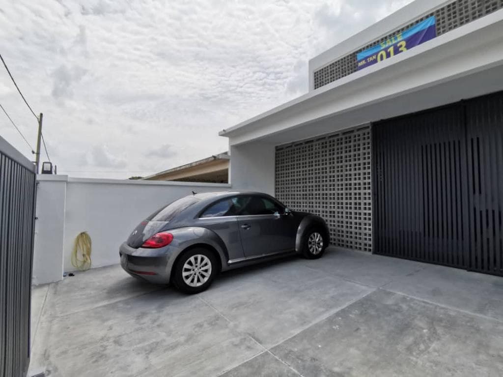 BRAND NEW 2-storey terrace intermediate modern