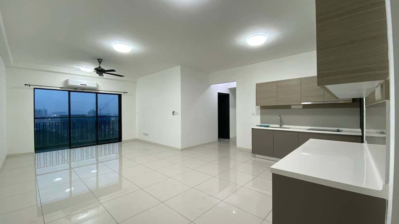 3 CAR PARK  EMIRA RESIDENCE SEKSYEN 13 SHAH ALAM