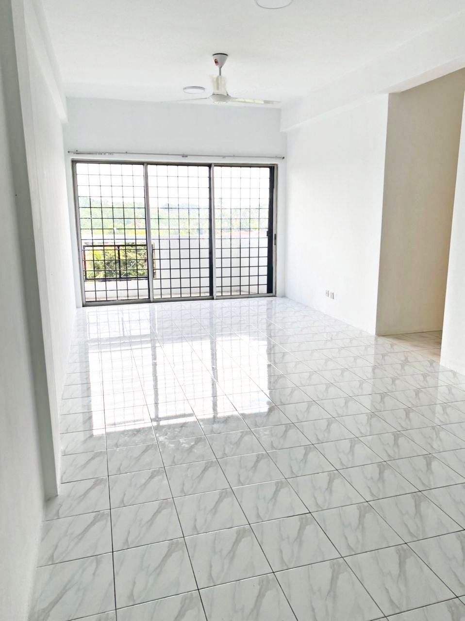 Amazing Heights Apartment - photo 1