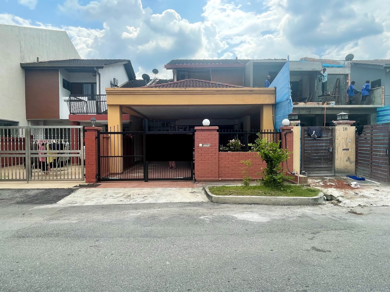 Double Storey Taman Selayang Jaya