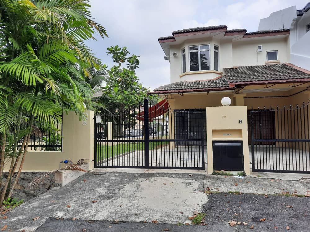 Double Storey Taman Ukay Perdana - photo 1