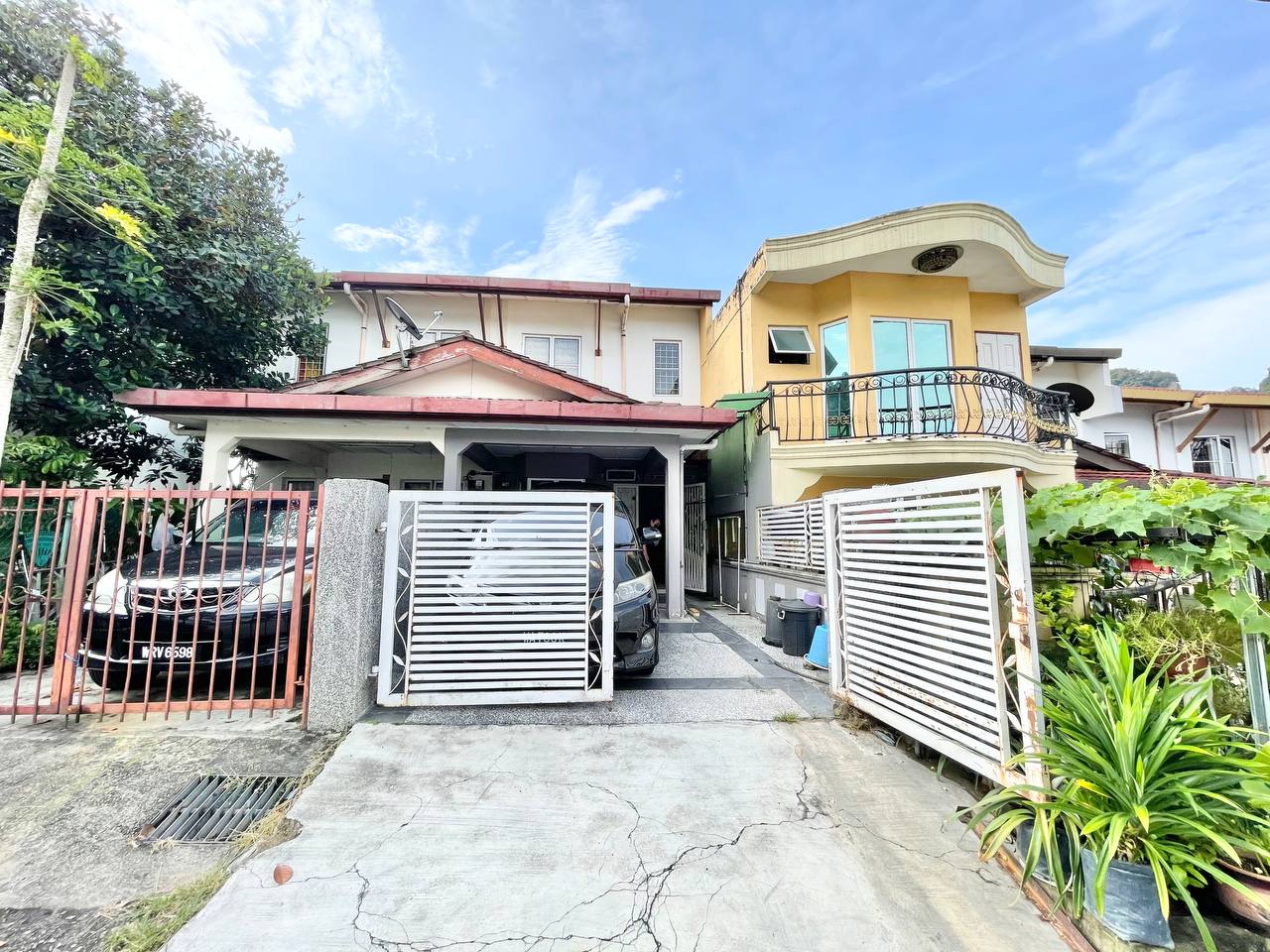 Double Storey Fasa 10 Taman Sri Gombak 910 sqft