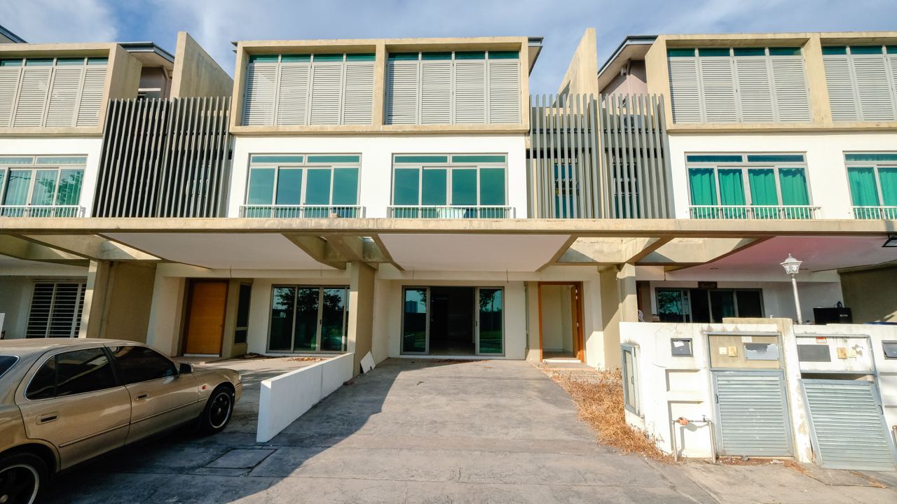 Triple Storey D Island Residence Puchong