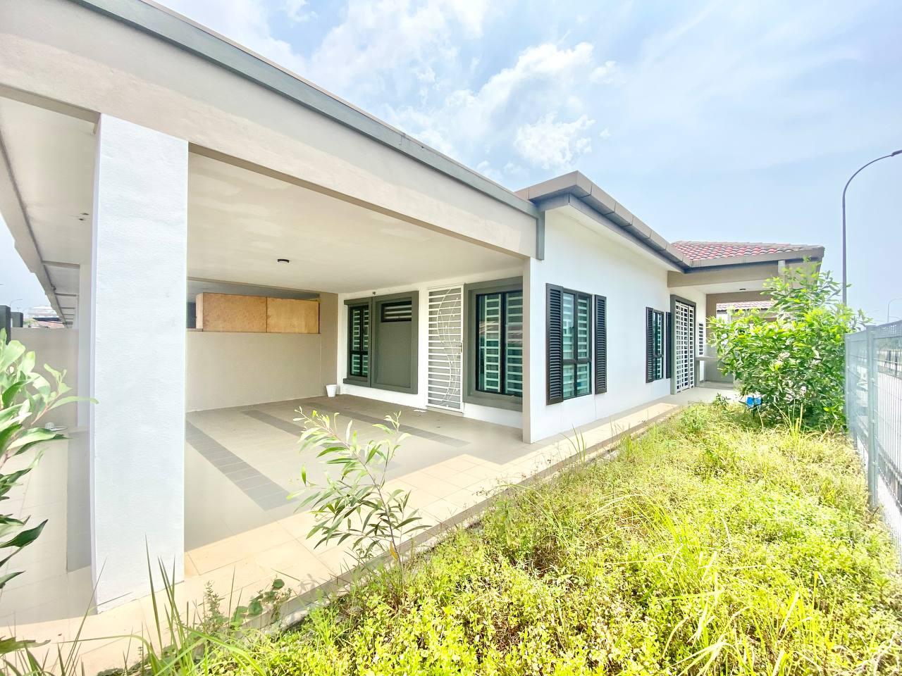 Single Storey Taman Bayu Indera Lukut - photo 2
