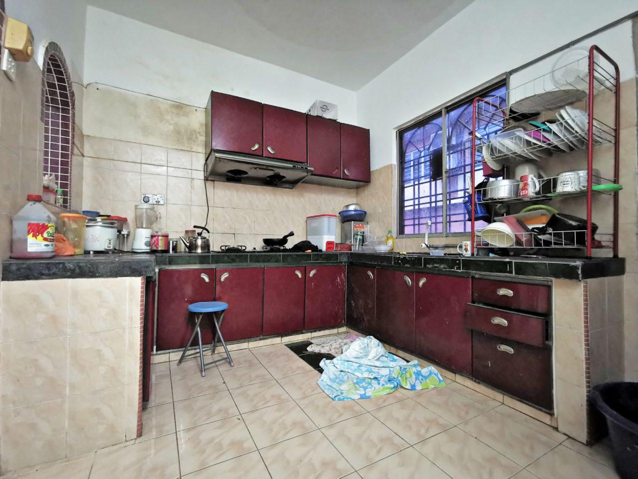 Double Storey OPEN FACING Saujana Utama 1 1080 sqf - photo 3