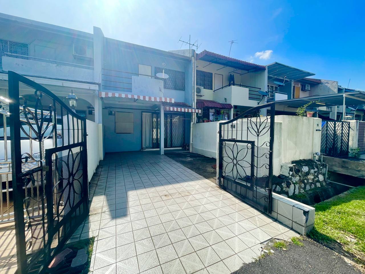 Double Storey Terrace House SS 19 Subang Jaya Sela - photo 1
